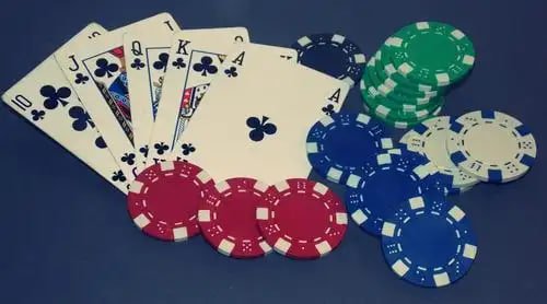 Two-Factor Authentication Game 