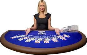 Antarmuka permainan slot di platform olxtoto.com menampilkan gulungan, tombol putar, dan tabel pembayaran